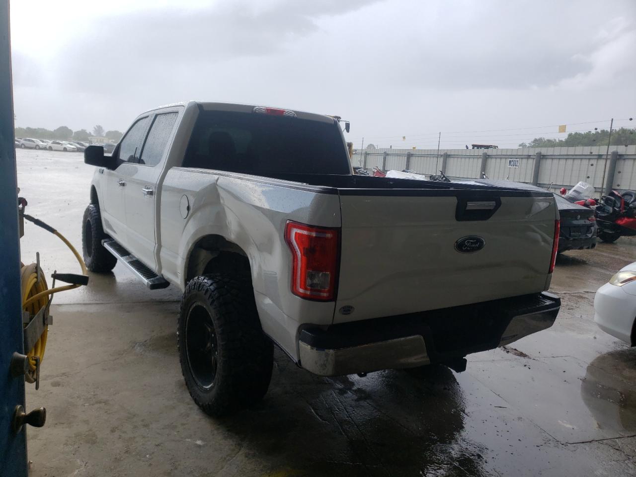 Photo 3 from auction – 2017 FORD F150 SUPER with VIN 1FTFW1EFXHFA36122