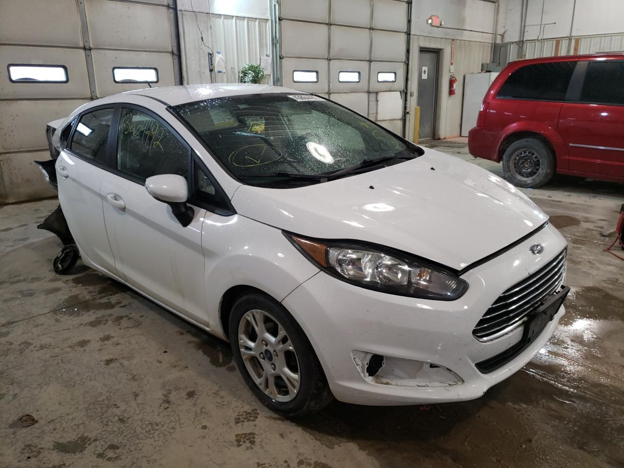 FORD FIESTA SE 2014 with VIN 3FADP4BJ3EM190526 - Photo from auction
