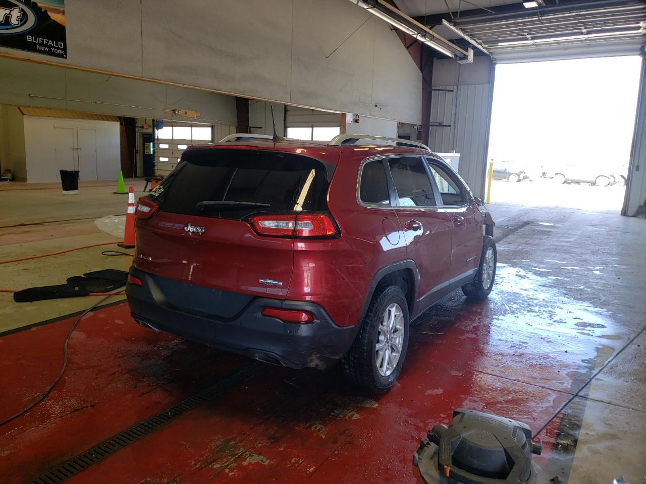 Photo 4 from auction – 2016 JEEP CHEROKEE L with VIN 1C4PJMCS8GW310971