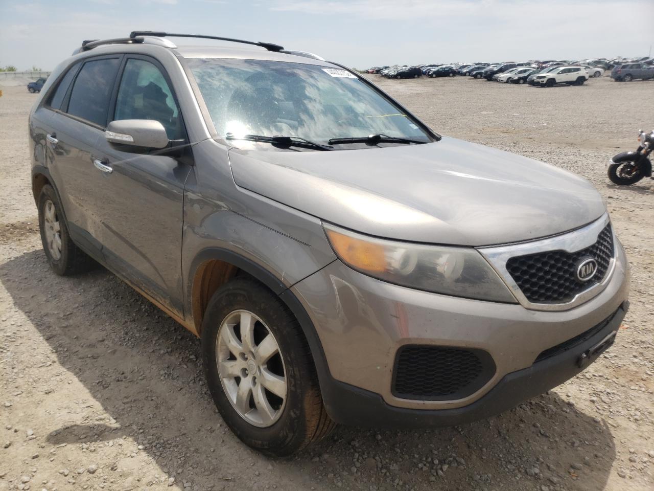 KIA SORENTO BA 2011 with VIN 5XYKT3A14BG027224 - Photo from auction