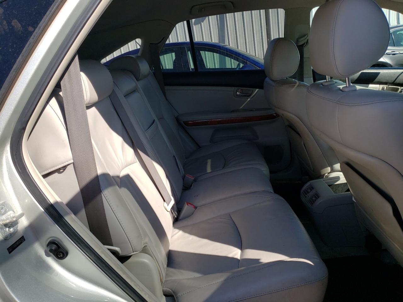 Photo 6 from auction – 2005 LEXUS RX 330 with VIN 2T2GA31U65C021622