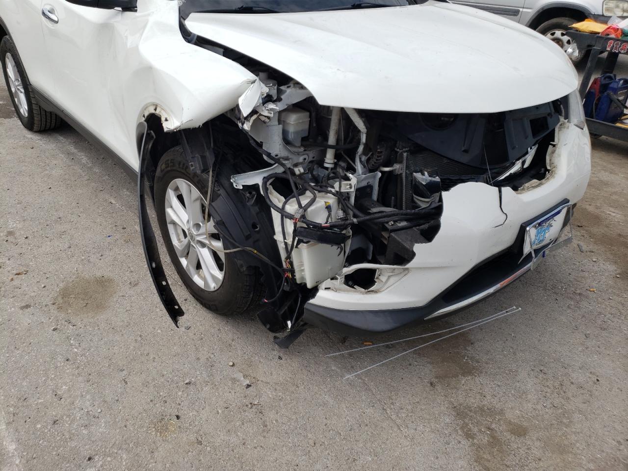Photo 9 from auction – 2016 NISSAN ROGUE S with VIN KNMAT2MV6GP666097