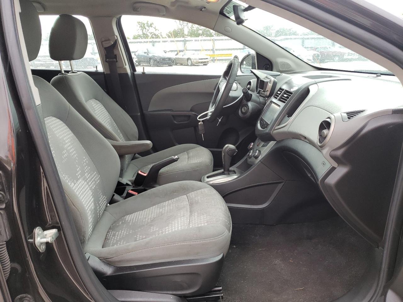 Photo 5 from auction – 2014 CHEVROLET SONIC LS with VIN 1G1JA6SH1E4230064