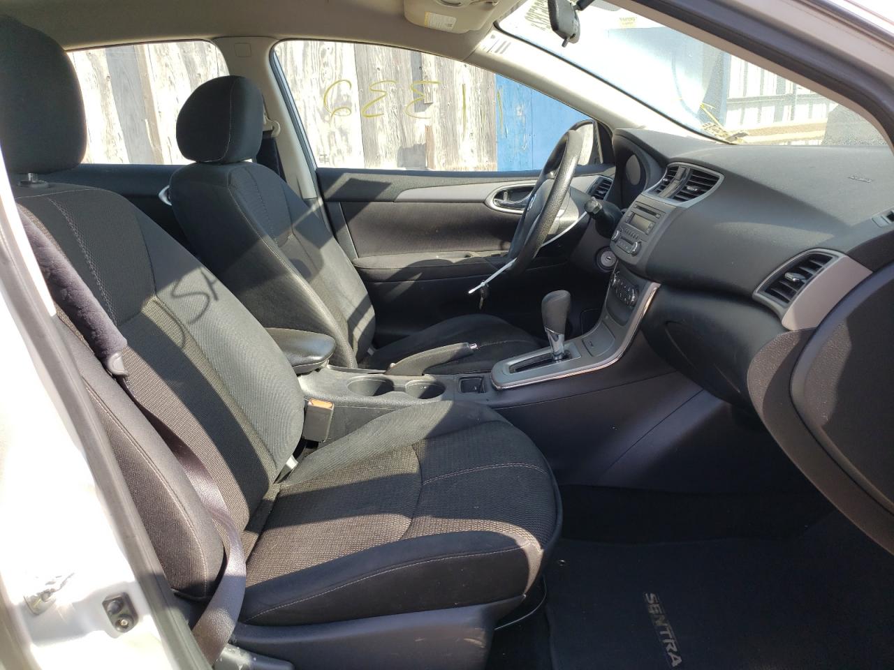 Photo 5 from auction – 2014 NISSAN SENTRA S with VIN 3N1AB7AP1EY269238