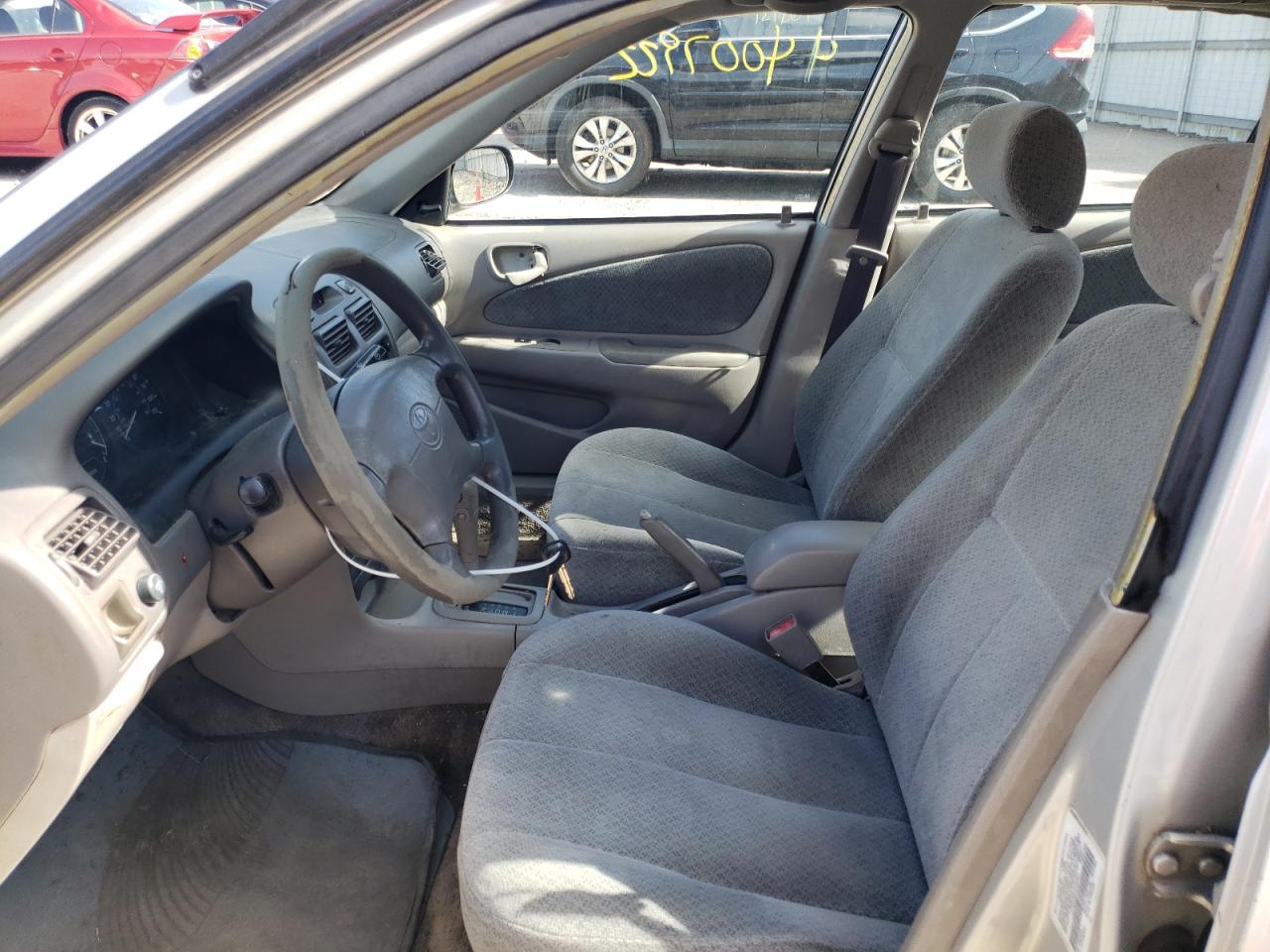 Photo 5 from auction – 2000 TOYOTA COROLLA VE with VIN 2T1BR12E0YC310857