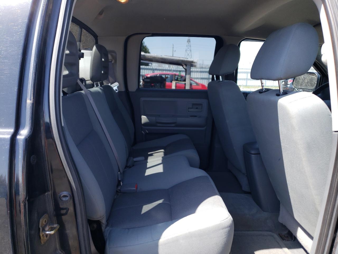 Photo 6 from auction – 2005 DODGE DAKOTA QUA with VIN 1D7HW48N05S129124