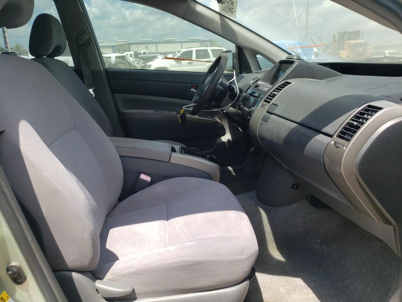 Photo 5 from auction – 2007 TOYOTA PRIUS with VIN JTDKB20U477683758
