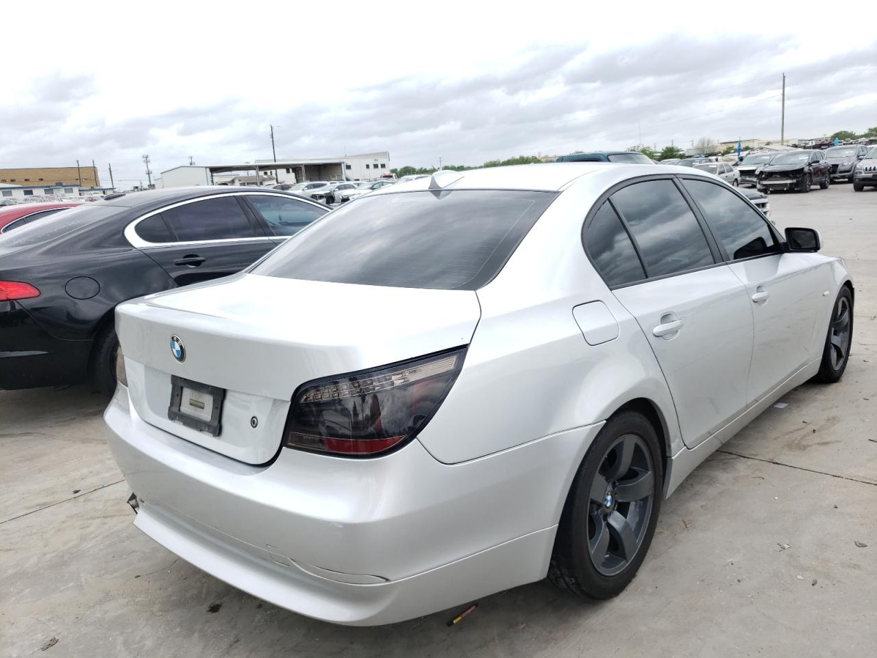 Photo 4 from auction – 2007 BMW 525 I with VIN WBANE53537B992366