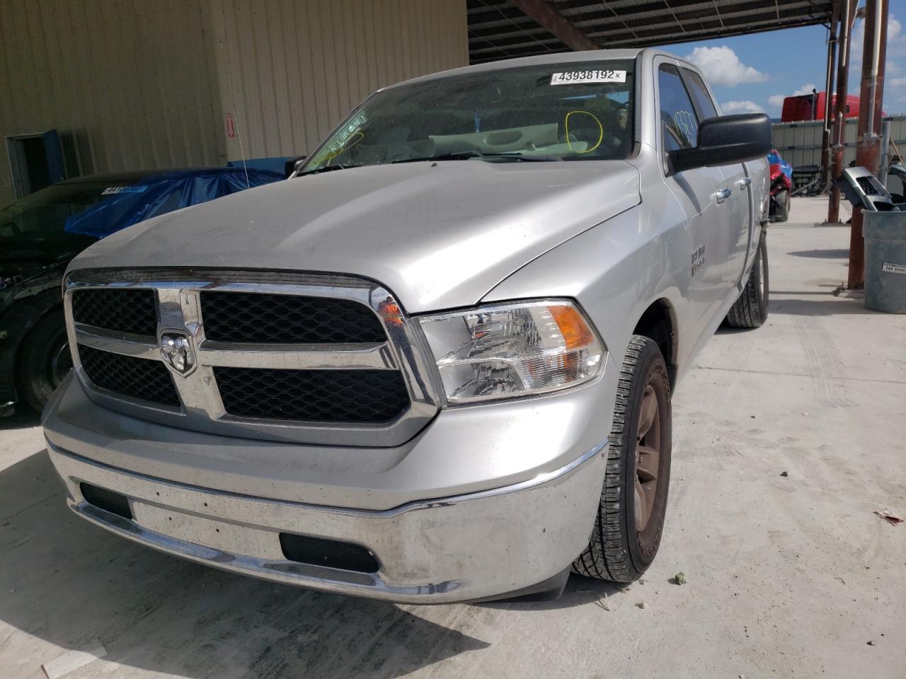 Photo 2 from auction – 2017 RAM 1500 SLT with VIN 1C6RR6GG7HS645237