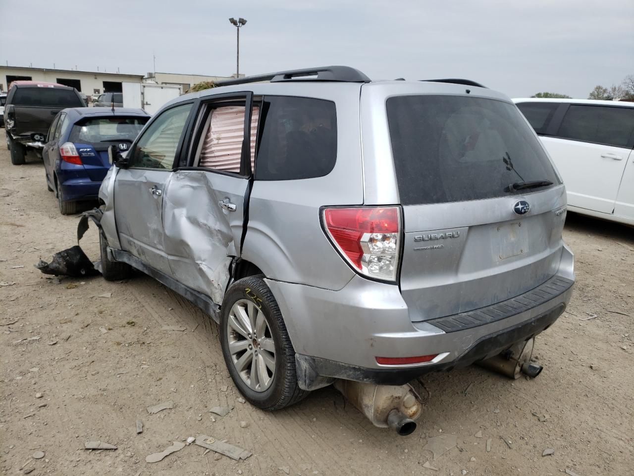 Photo 3 from auction – 2012 SUBARU FORESTER L with VIN JF2SHBEC1CH428876