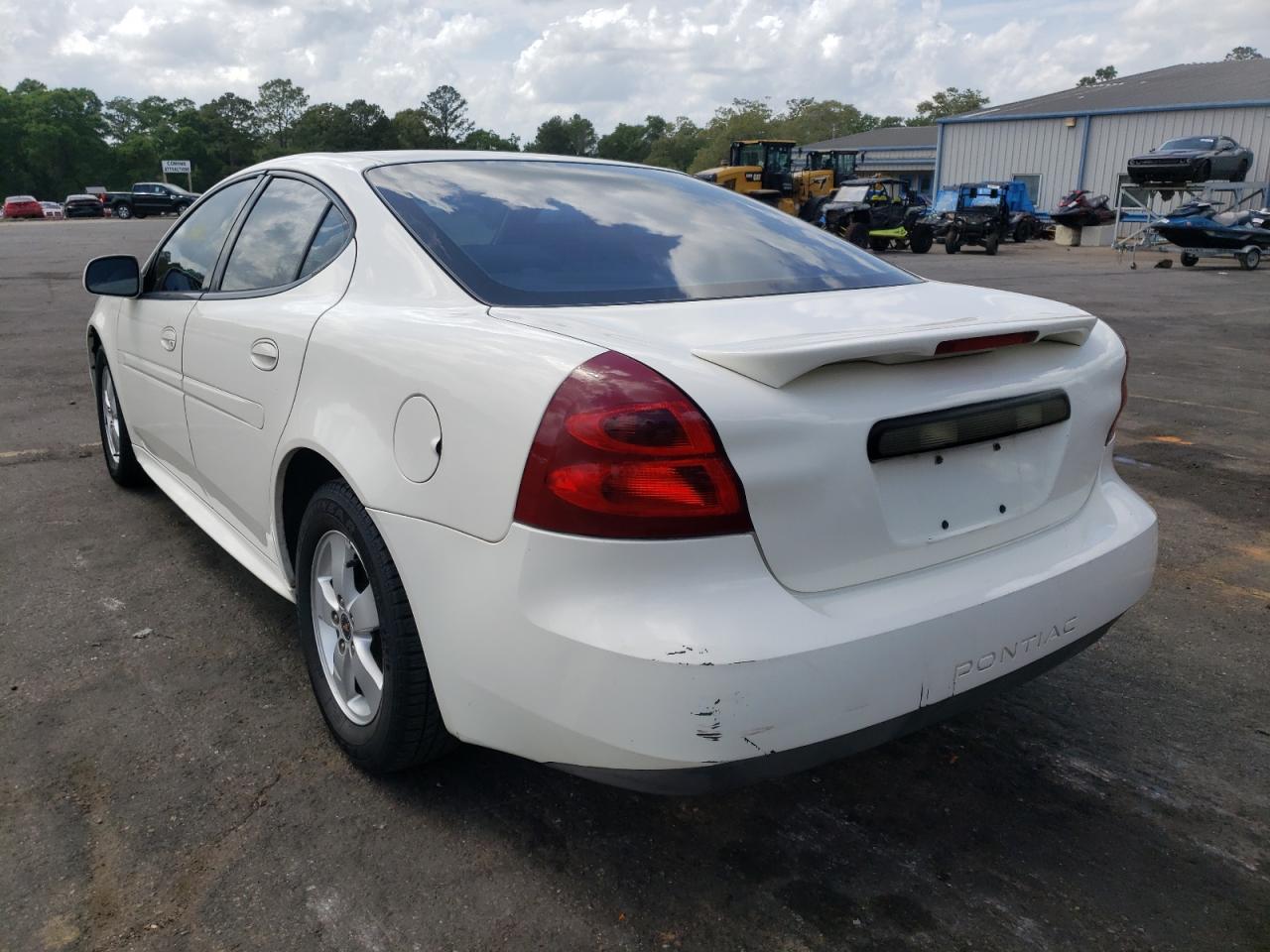Photo 3 from auction – 2005 PONTIAC GRAND PRIX with VIN 2G2WP522251260336