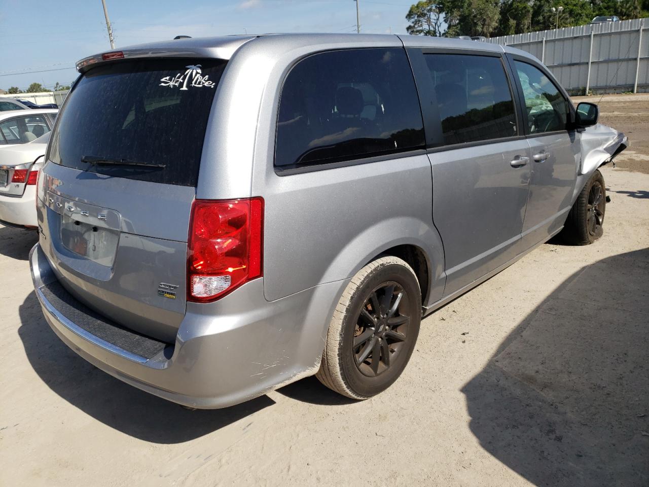 Photo 17 from auction – 2019 DODGE GRAND CARA with VIN 2C4RDGEG7KR764771