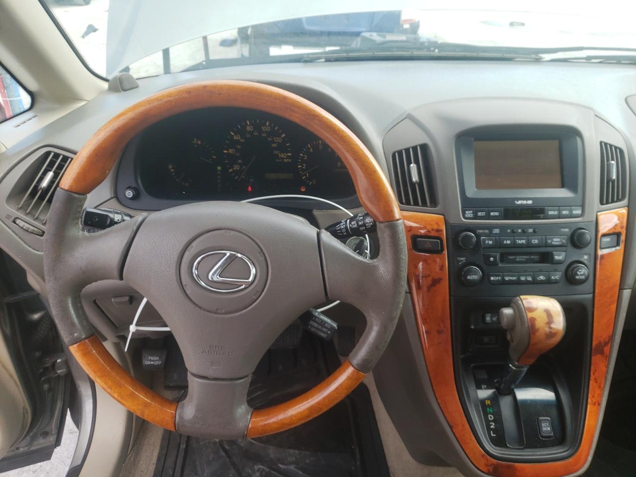 Photo 9 from auction – 2001 LEXUS RX 300 with VIN JTJGF10U710083446