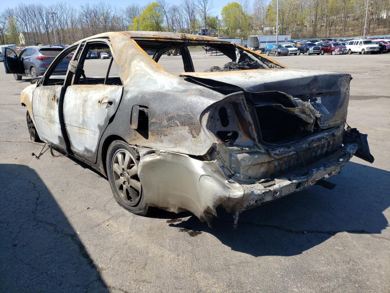 Photo 3 from auction – 2003 TOYOTA CAMRY LE with VIN 4T1BE30K43U146391