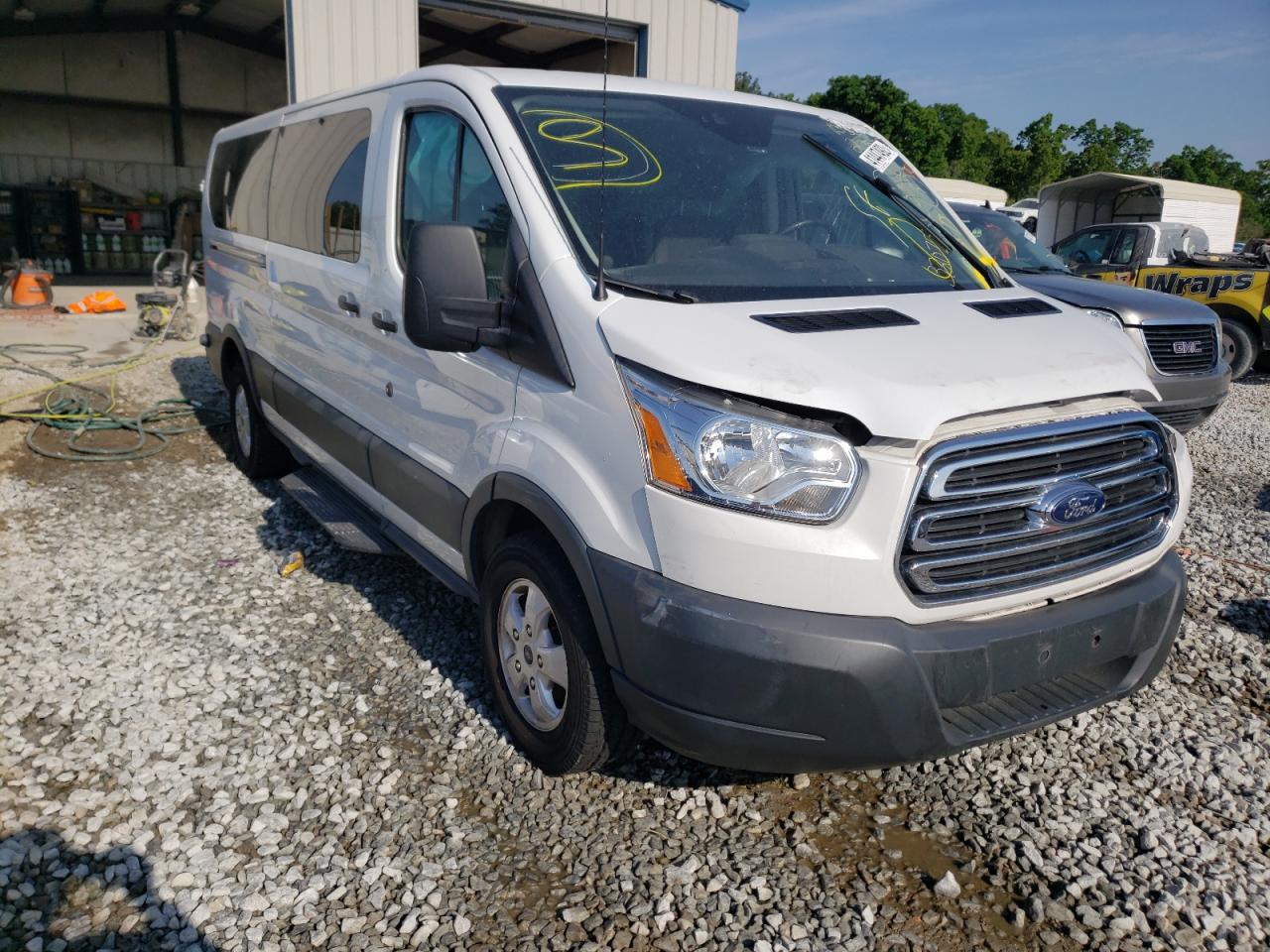 Photo 1 from auction – 2017 FORD TRANSIT T- with VIN 1FBZX2YM1HKA47127