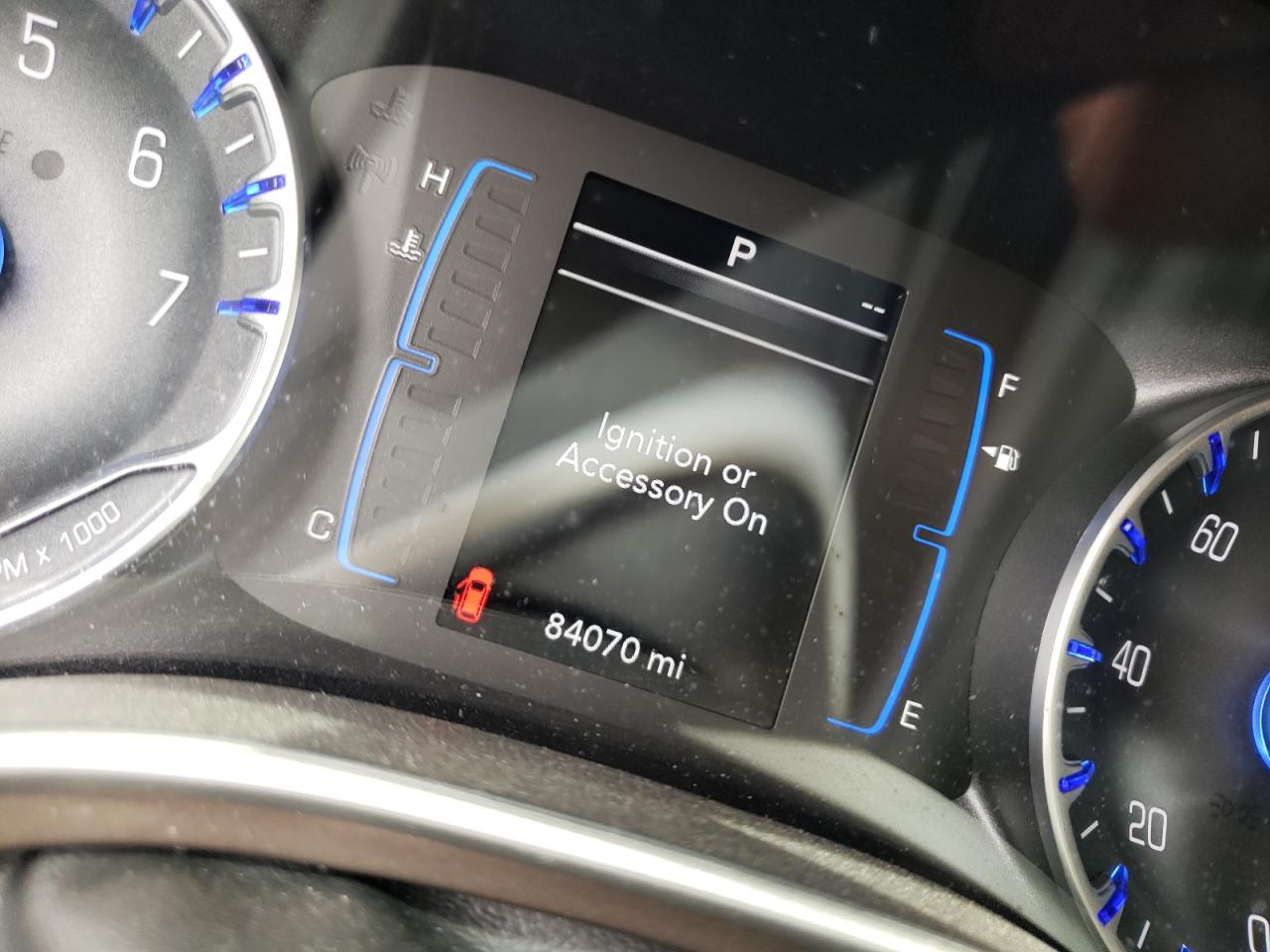 Photo 8 from auction – 2018 CHRYSLER PACIFICA T with VIN 2C4RC1BG0JR120712