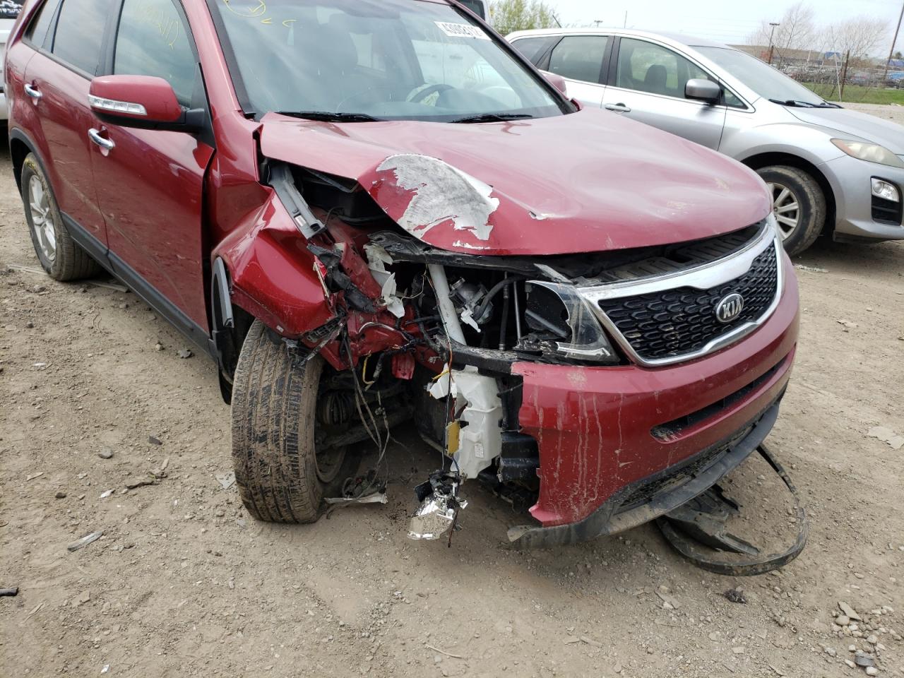 Photo 9 from auction – 2015 KIA SORENTO LX with VIN 5XYKT3A68FG662254