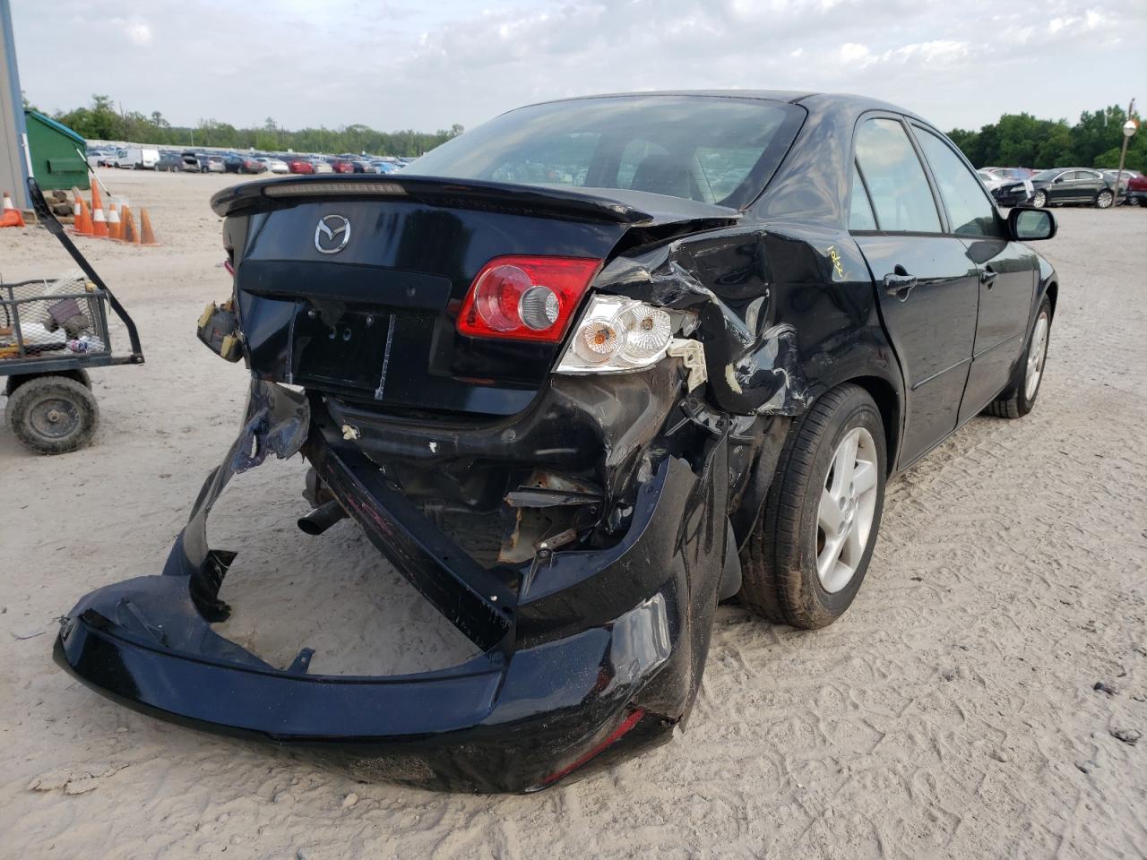 Photo 4 from auction – 2003 MAZDA 6 S with VIN 1YVFP80D635M38899