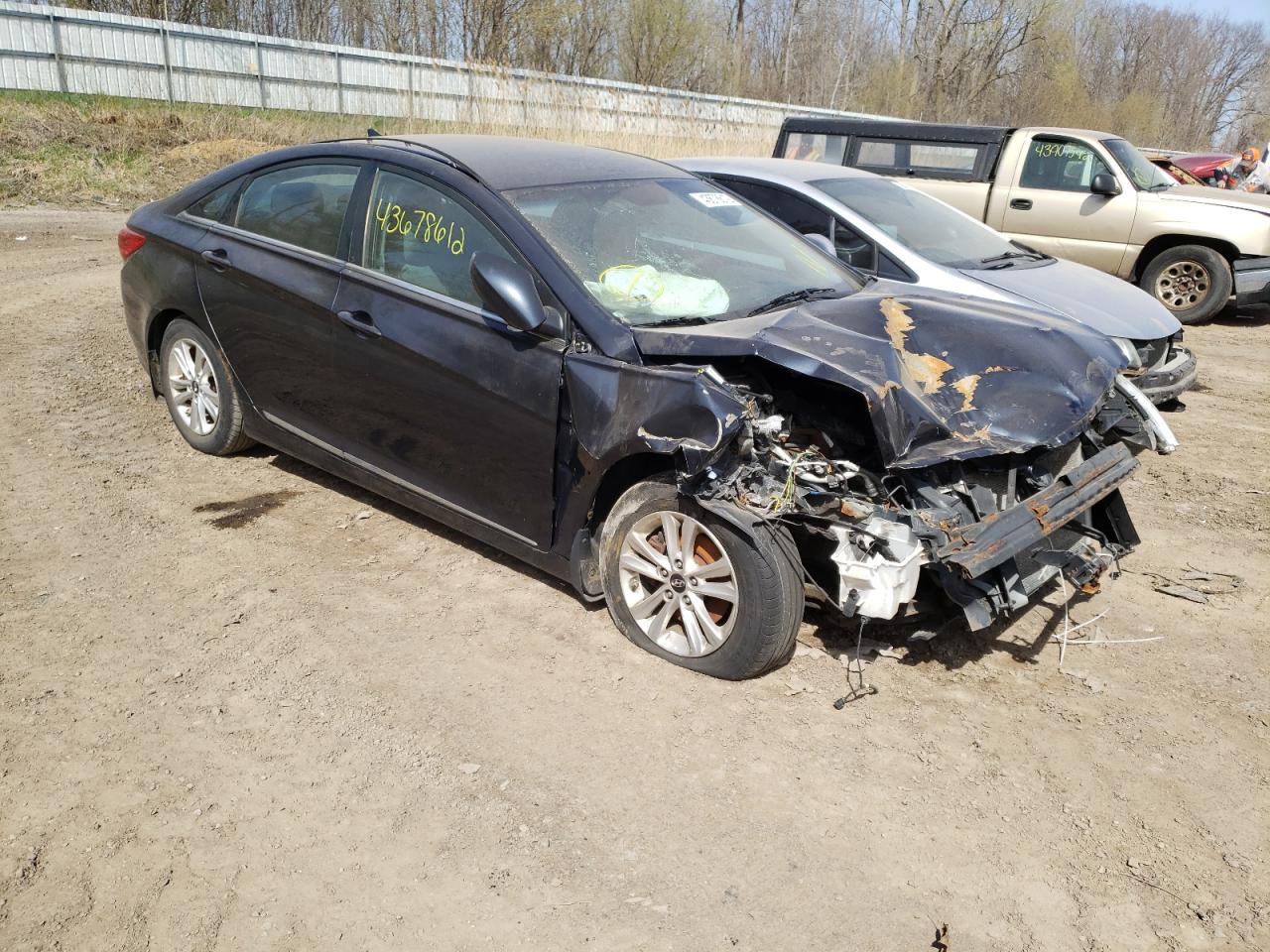 HYUNDAI SONATA GLS 2011 with VIN 5NPEB4AC4BH098200 - Photo from auction