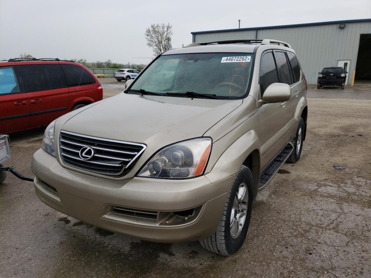 Photo 2 from auction – 2004 LEXUS GX 470 with VIN JTJBT20X340033800