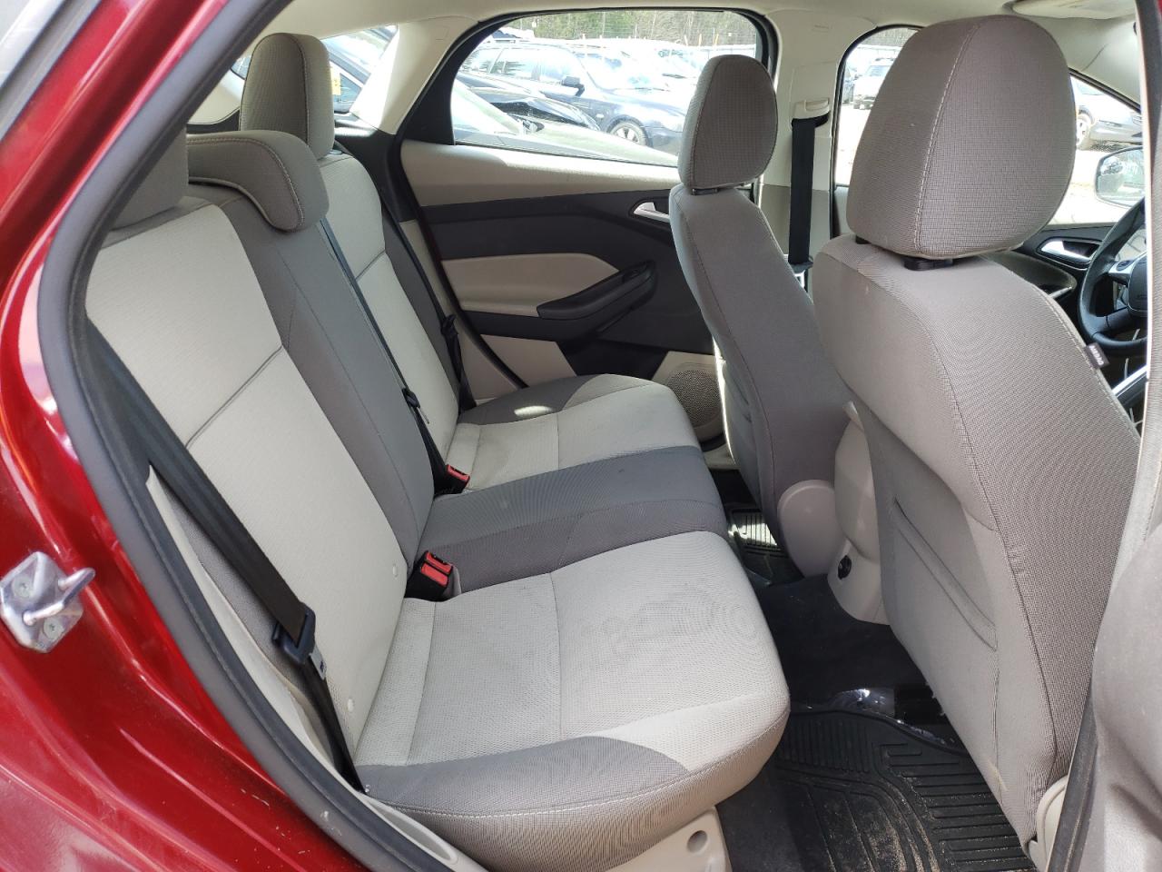 Photo 6 from auction – 2013 FORD FOCUS SE with VIN 1FADP3K25DL208592