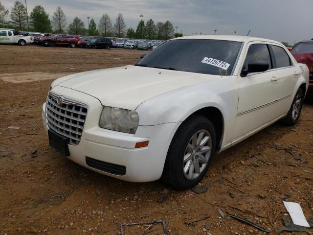 Photo 2 from auction – 2008 CHRYSLER 300 LX with VIN 2C3LA43RX8H210435