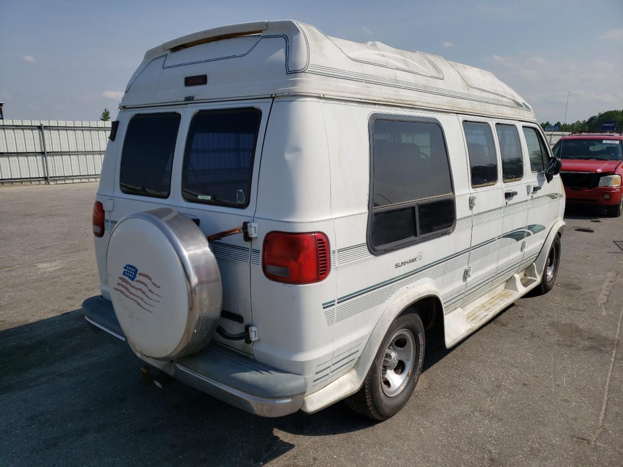 Photo 4 from auction – 1997 DODGE RAM VAN B2 with VIN 2B7HB21YXVK554696