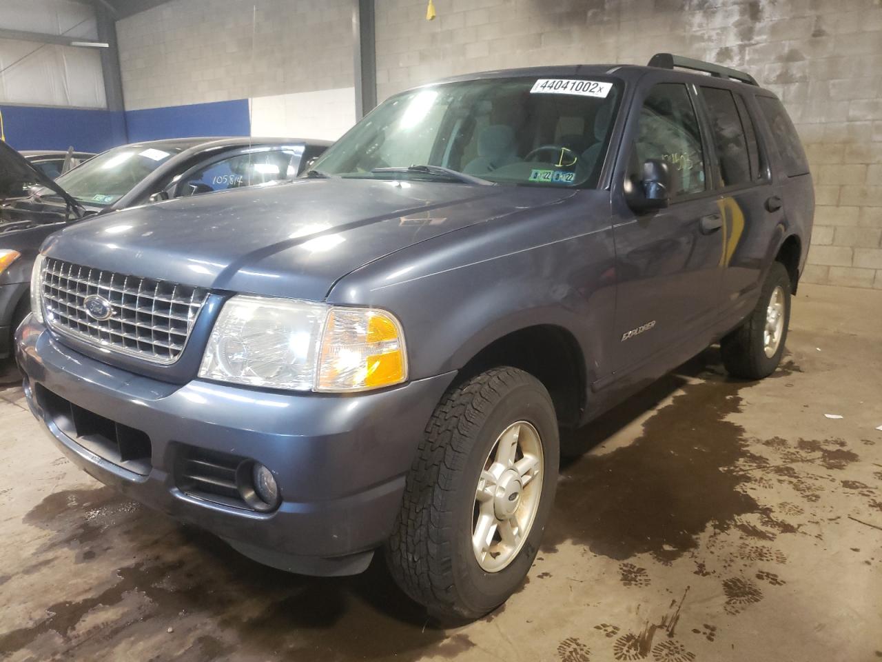 صورة رقم 2 من المزاد - 2005 FORD EXPLORER X مع VIN 1FMZU73K25UB19231