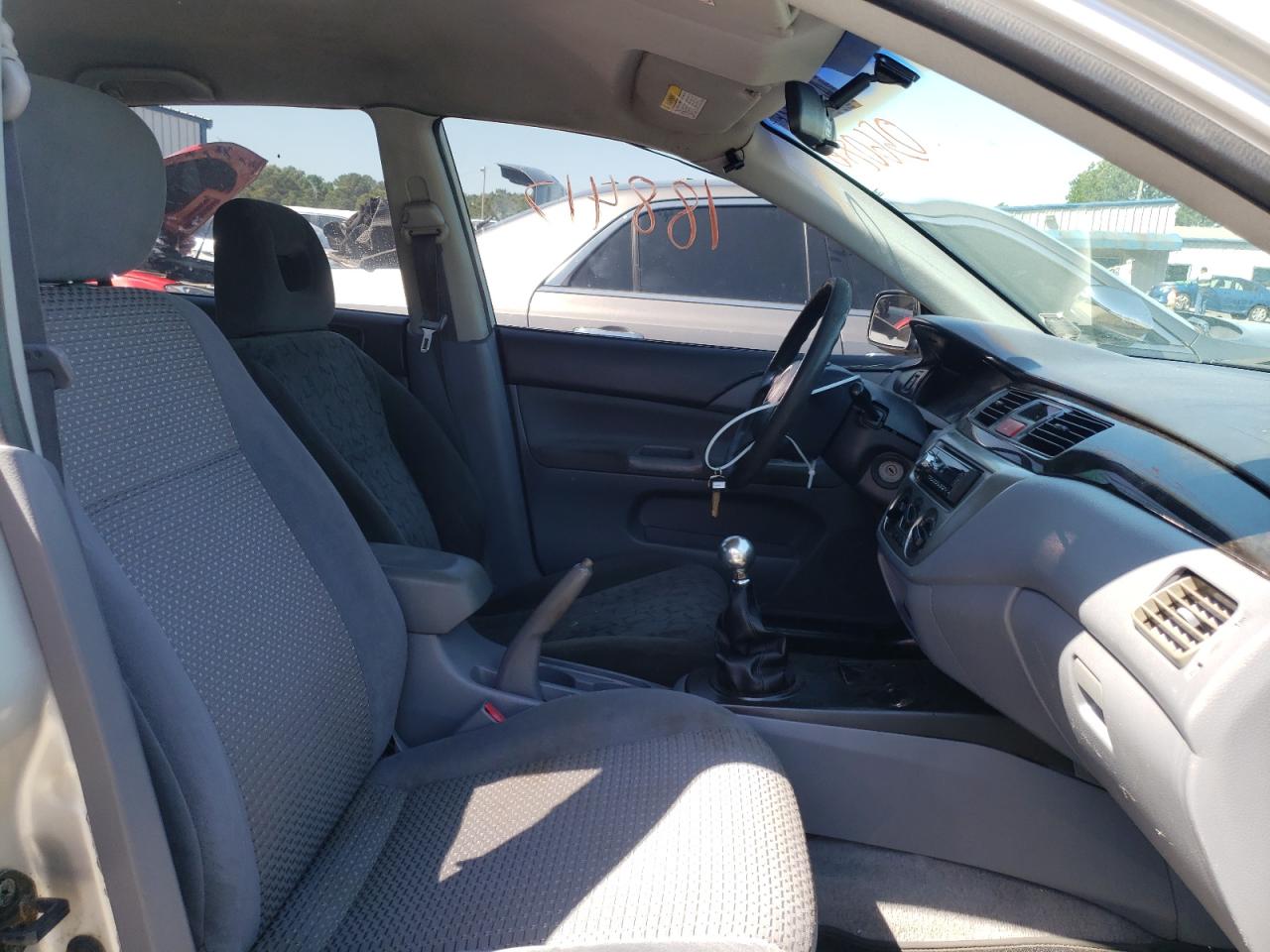 Photo 5 from auction – 2002 MITSUBISHI LANCER ES with VIN JA3AJ26E32U056086