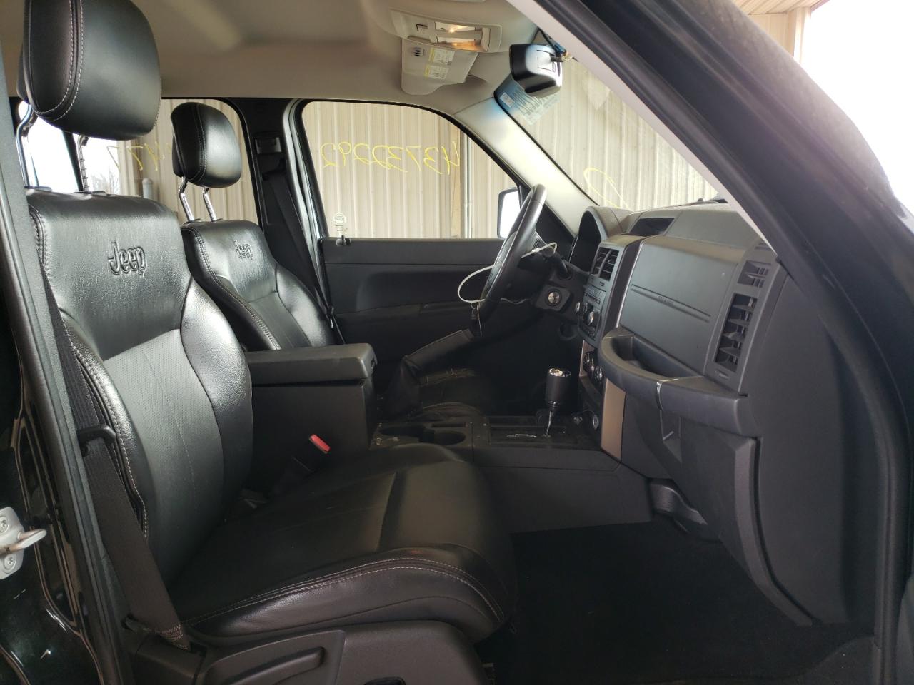 Photo 5 from auction – 2012 JEEP LIBERTY SP with VIN 1C4PJMAK0CW204110