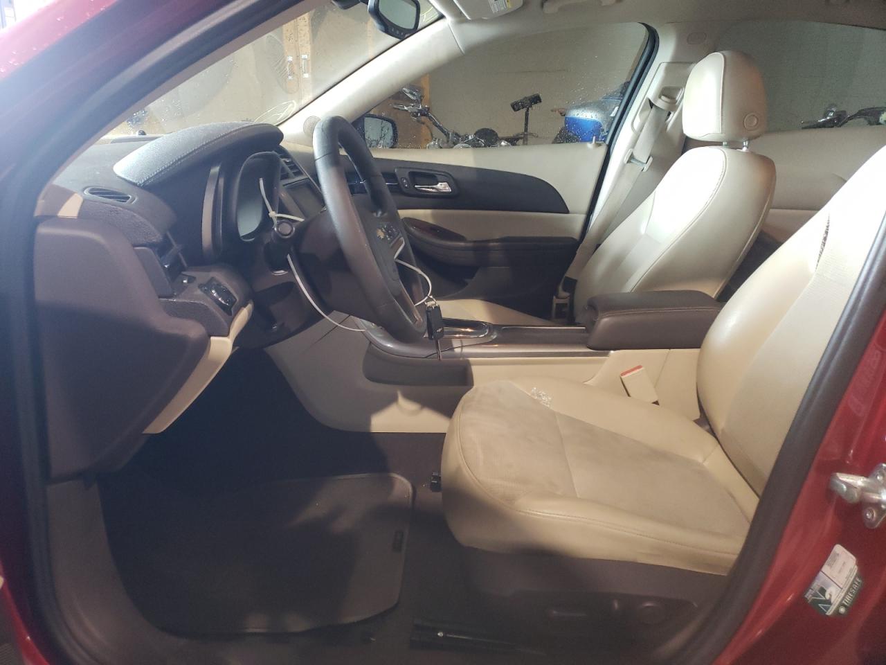 Photo 5 from auction – 2013 CHEVROLET MALIBU 1LT with VIN 1G11D5RR0DF103292
