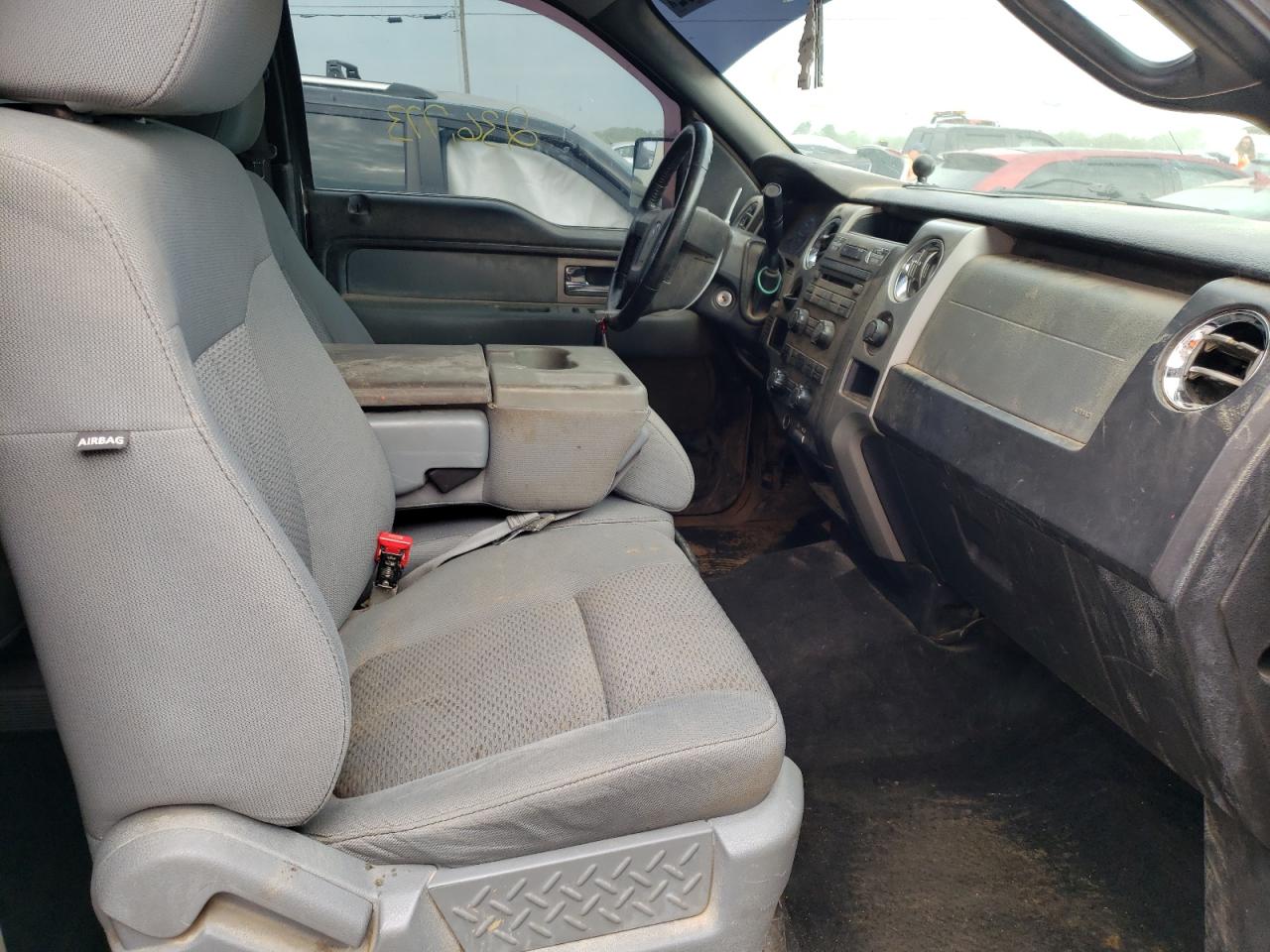 Photo 5 from auction – 2011 FORD F150 SUPER with VIN 1FTEX1CM5BFC10132