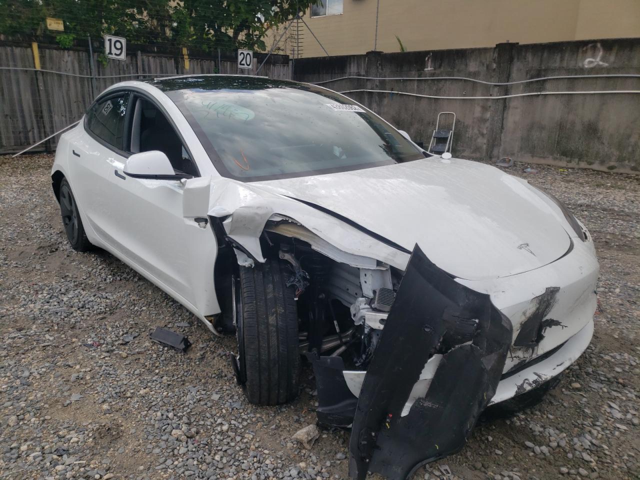 TESLA MODEL 3 2021 with VIN 5YJ3E1EB5MF902147 - Photo from auction