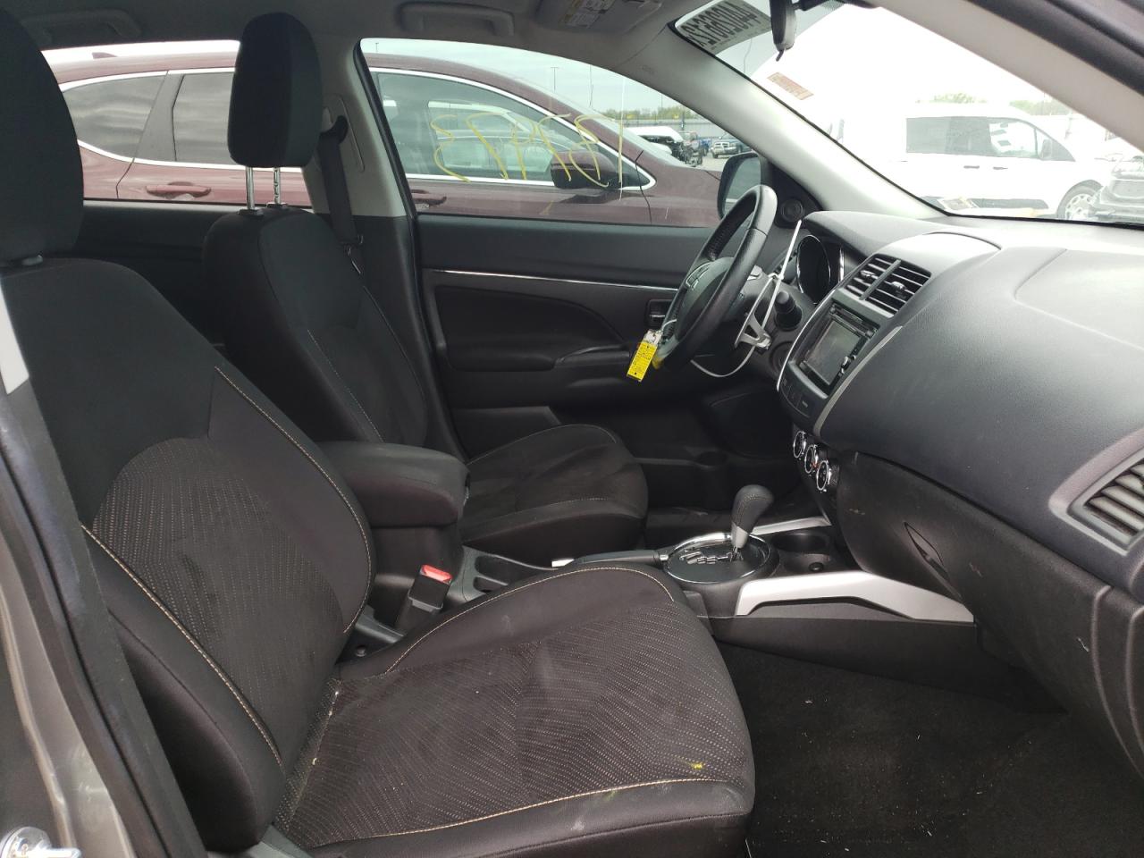 Photo 5 from auction – 2014 MITSUBISHI OUTLANDER with VIN 4A4AP4AU4EE026936