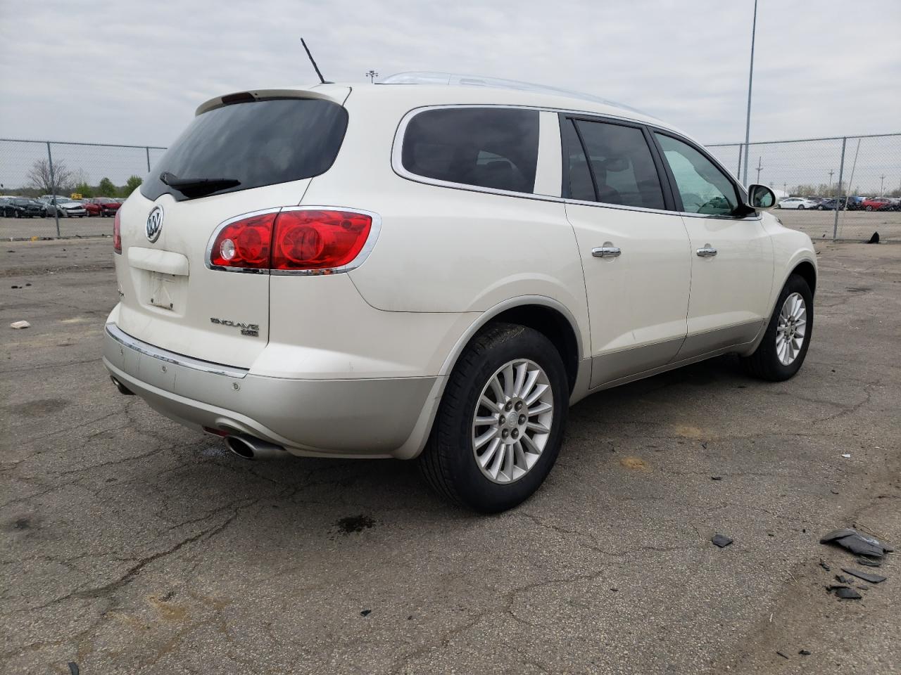 Photo 4 from auction – 2008 BUICK ENCLAVE CX with VIN 5GAER23738J268418