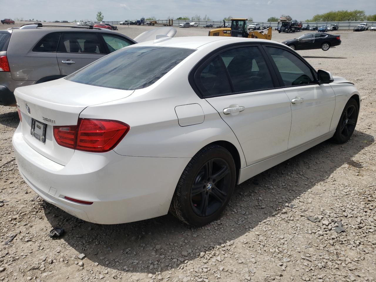 Photo 4 from auction – 2013 BMW 320 I XDRI with VIN WBA3C3C50DF980763