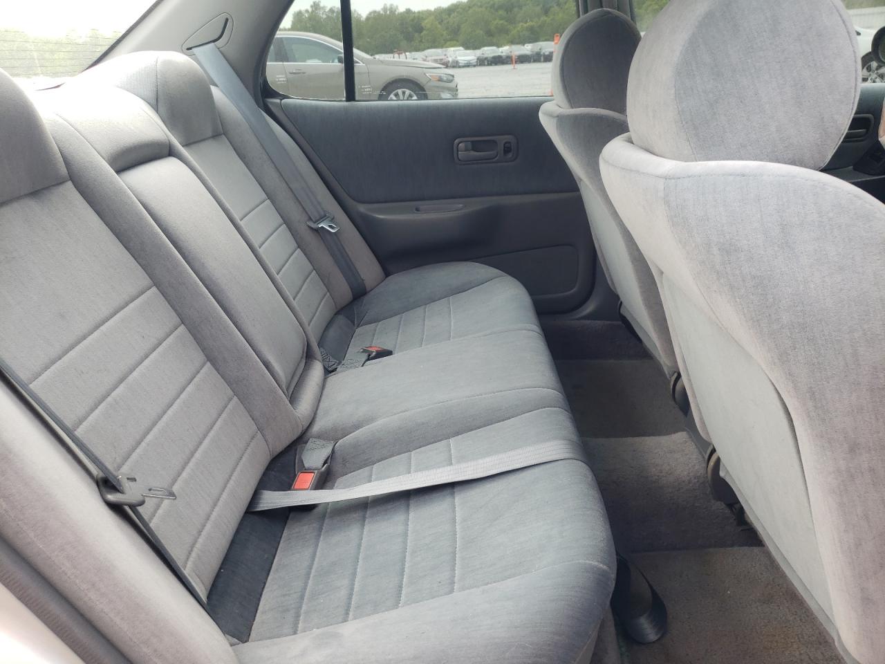 Photo 6 from auction – 1995 NISSAN ALTIMA XE with VIN 1N4BU31D1SC117948