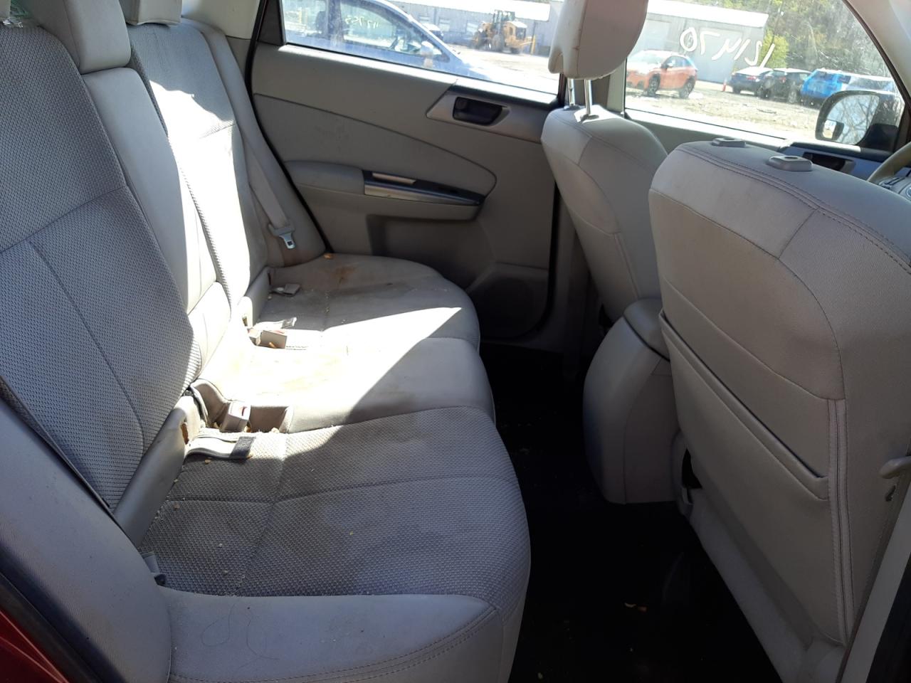 Photo 6 from auction – 2013 SUBARU FORESTER 2 with VIN JF2SHAAC4DH403214
