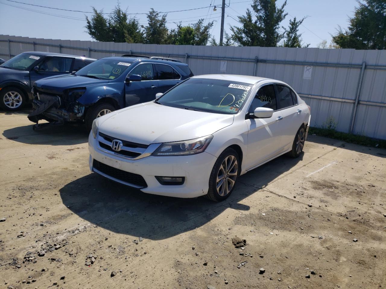 Photo 2 from auction – 2014 HONDA ACCORD SPO with VIN 1HGCR2F57EA190223