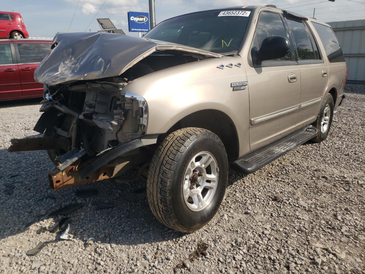 Photo 2 from auction – 2001 FORD EXPEDITION with VIN 1FMRU15W21LB57037