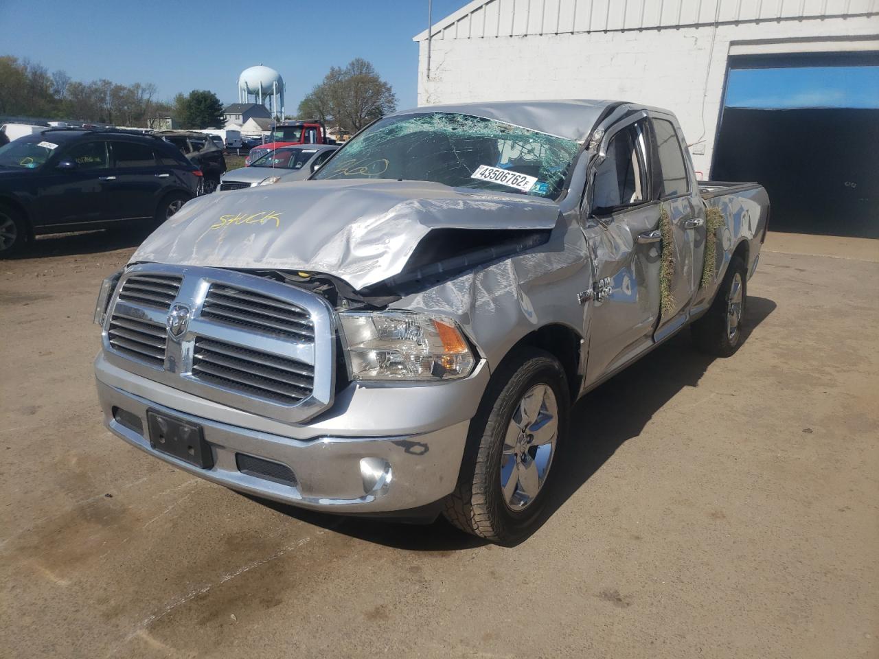 Photo 2 from auction – 2015 RAM 1500 SLT with VIN 1C6RR7GT4FS594005