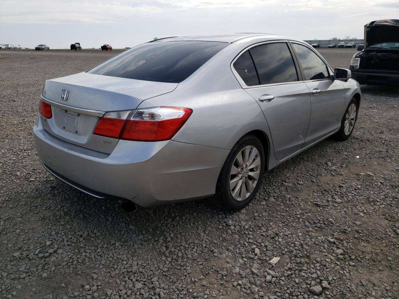 Photo 4 from auction – 2015 HONDA ACCORD EX with VIN 1HGCR2F73FA089392
