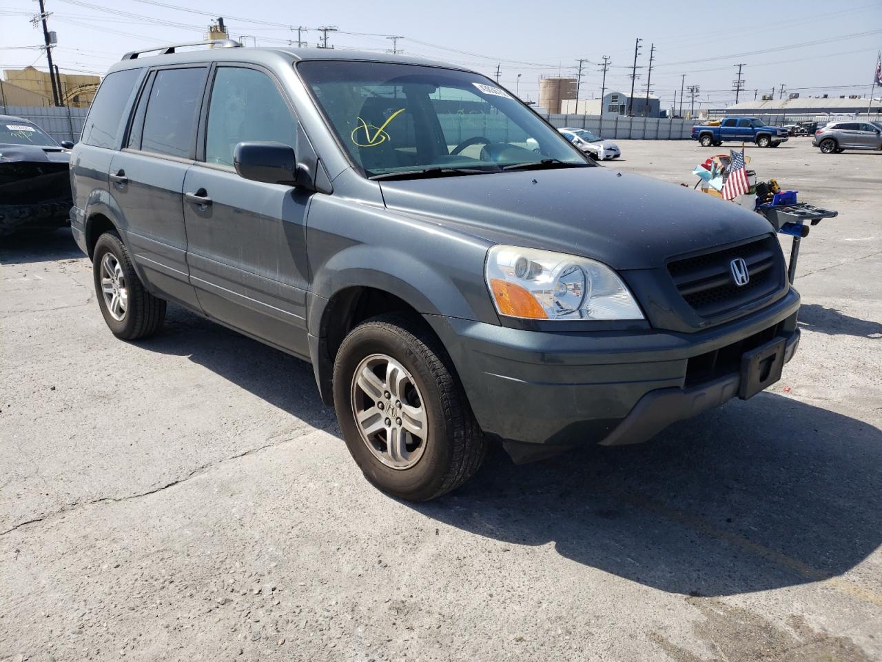 HONDA PILOT EX 2005 with VIN 2HKYF184X5H511532 - Photo from auction