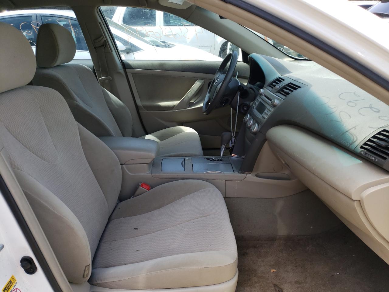 Photo 5 from auction – 2010 TOYOTA CAMRY BASE with VIN 4T4BF3EKXAR062553