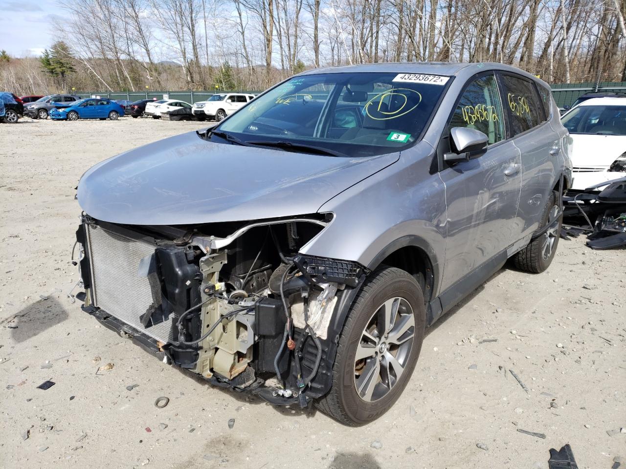 Photo 2 from auction – 2016 TOYOTA RAV4 XLE with VIN 2T3RFREV4GW518536