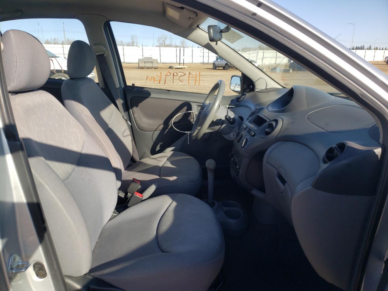 Photo 5 from auction – 2003 TOYOTA ECHO with VIN JTDBT123035038753