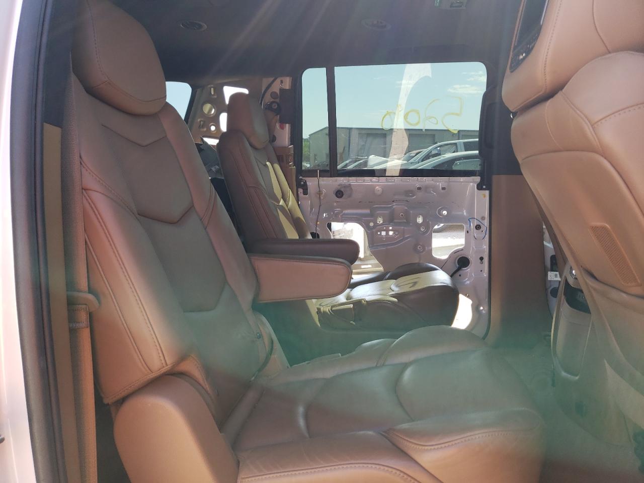 Photo 6 from auction – 2017 CADILLAC ESCALADE E with VIN 1GYS4KKJ6HR328863
