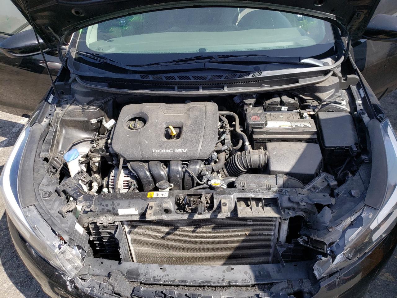 Photo 7 from auction – 2017 KIA FORTE LX with VIN 3KPFK4A78HE029787