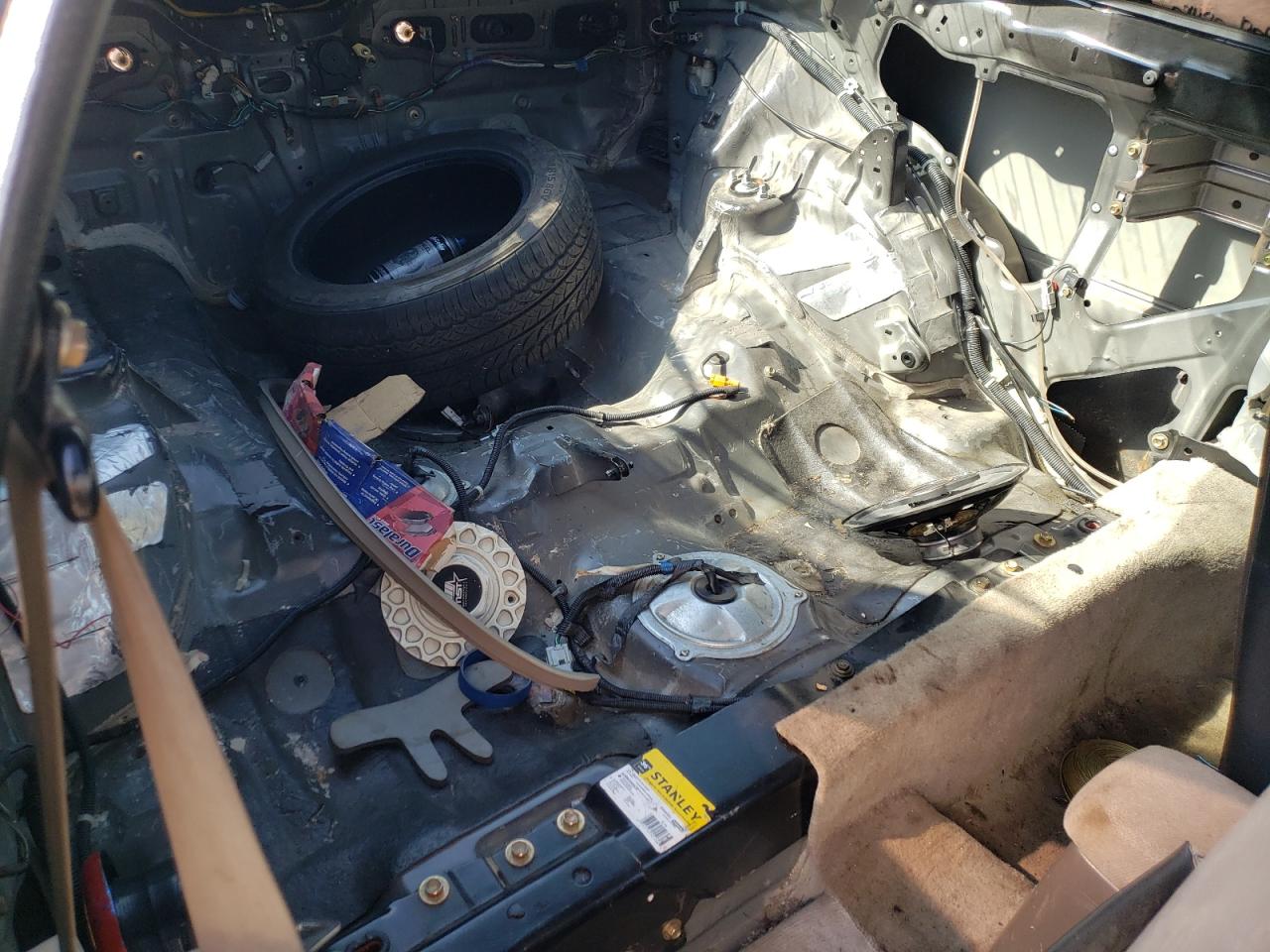 Photo 6 from auction – 1998 ACURA INTEGRA with VIN JH4DC4354WS016608