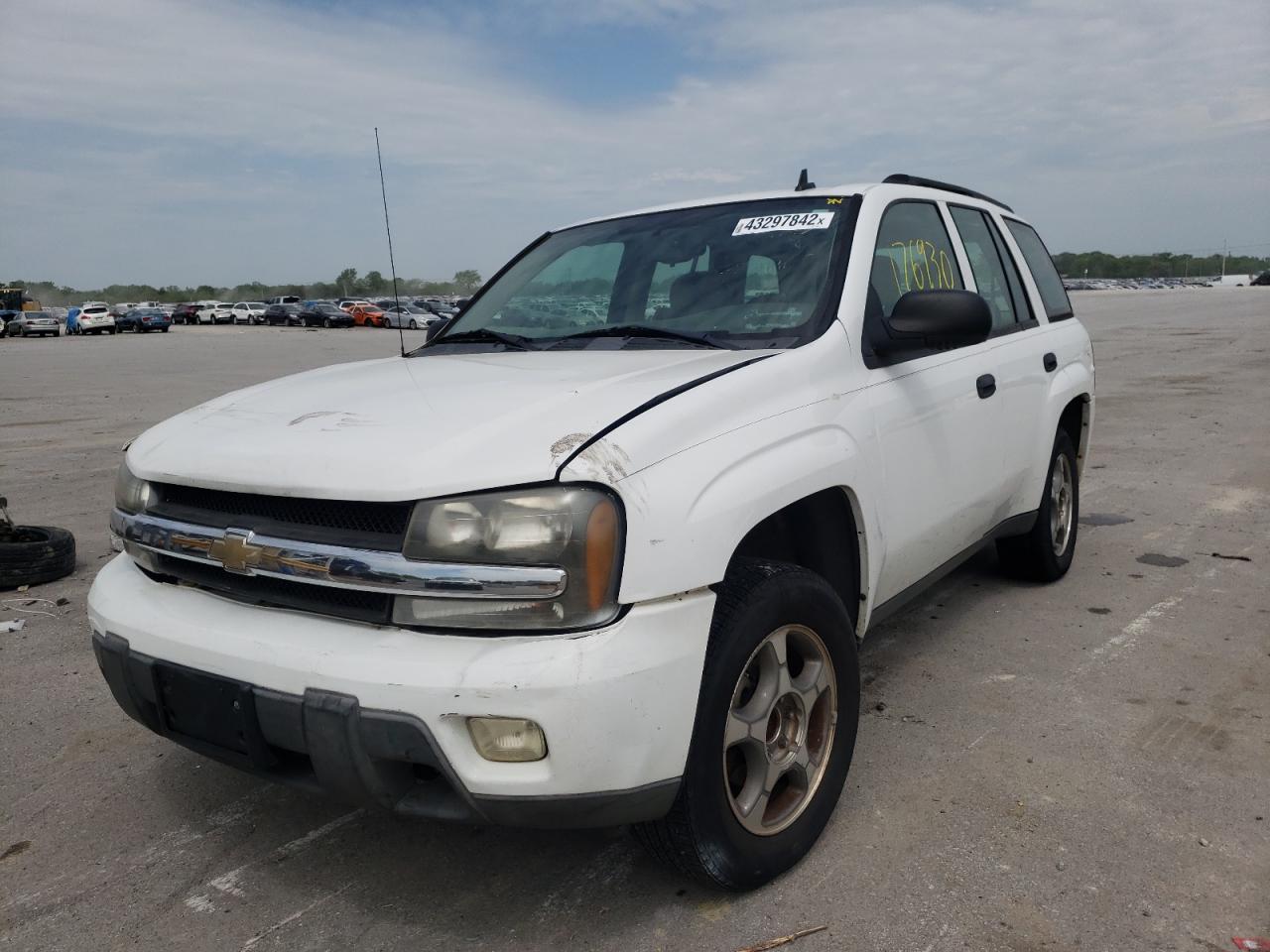 Photo 2 from auction – 2007 CHEVROLET TRAILBLAZE with VIN 1GNDS13S972179031